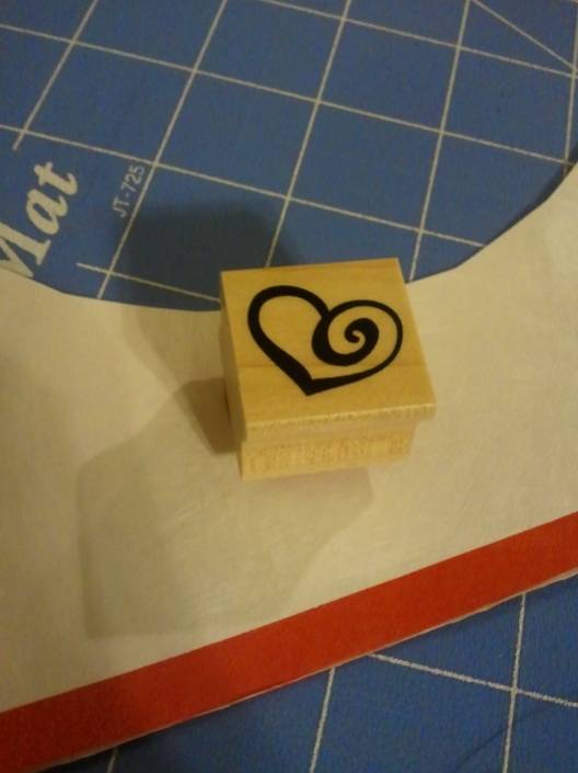 Upcycling - Recycling Postal Mailers into Valentine's Day Heart Cupcake Picks